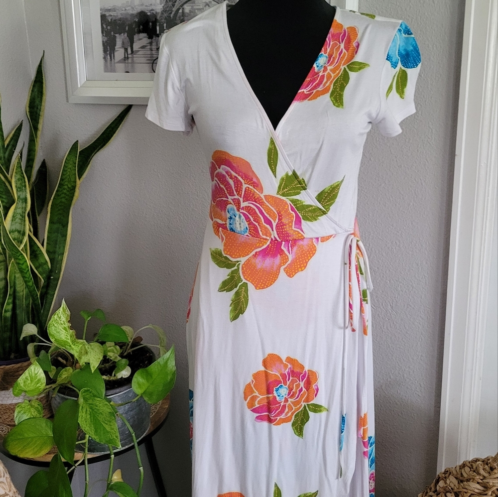 Forever 21 White and Floral Dress